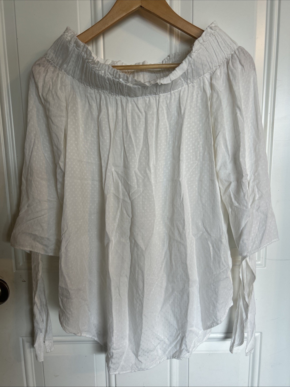 H&M White Off The Shoulder Women’s Short Size 6